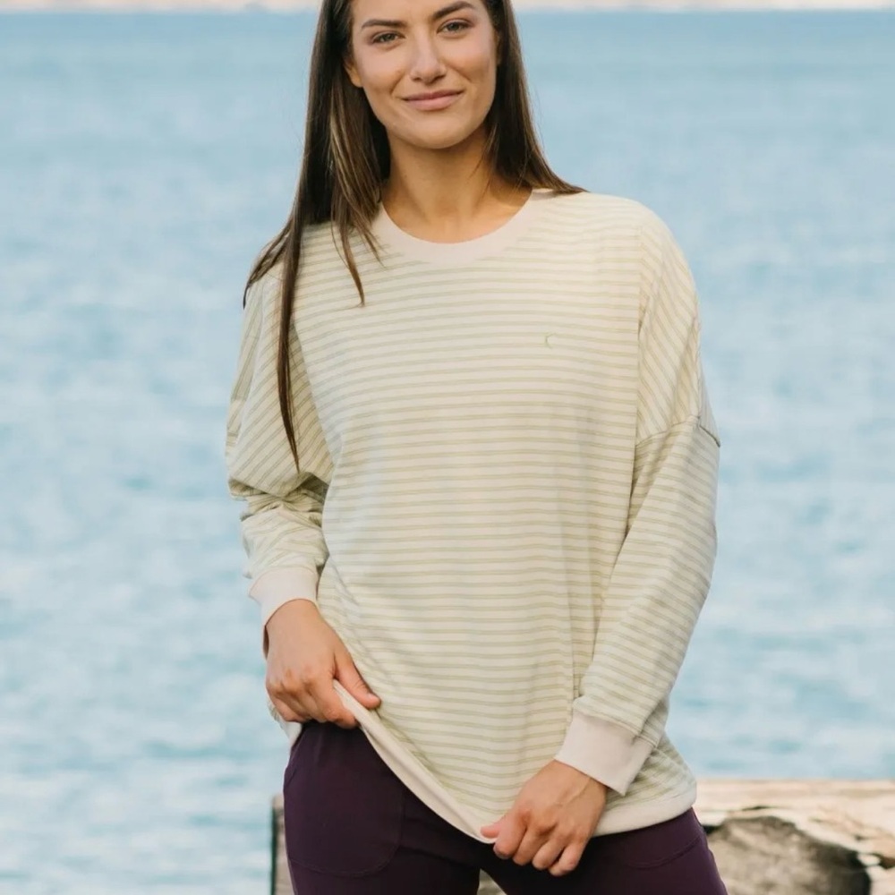 Zyia Kiwi and Cream Sweatshirt - Size Small